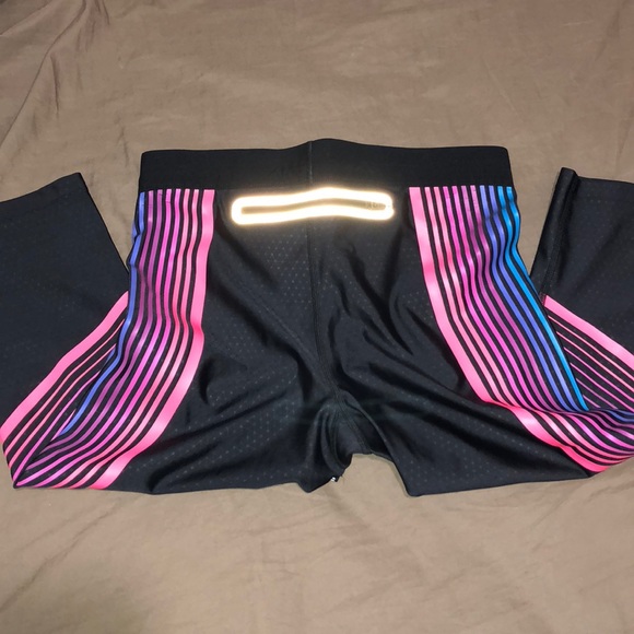 NIKE POWER SPEED RUNNING TRAINING CAPRI 😏 - Picture 2 of 4